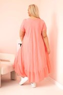 Sukienka damska plus size z krótkim rękawem i falbaną z lekkiej wiskozy różowa