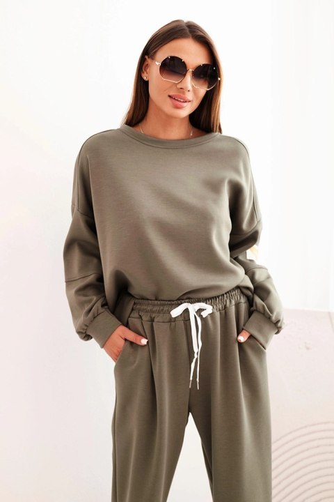 Komplet damski masełkowy z luźną bluzą i spodniami z napisem LOVE khaki