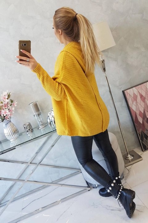 Sweter z kapturem i rękawami typu nietoperz musztardowy