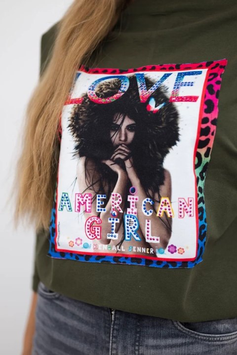 Bluzka z grafiką American Girl khaki S/M - L/XL