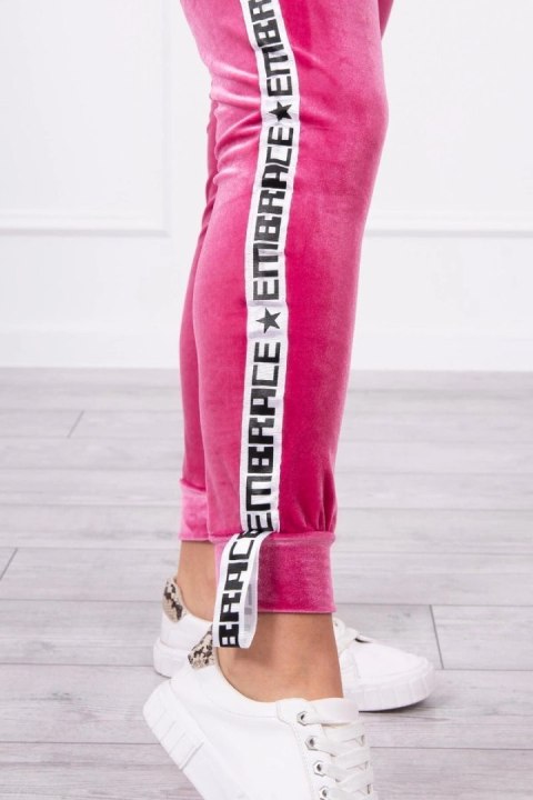 Komplet welurowy z ozdobnymi taśmami fuksja