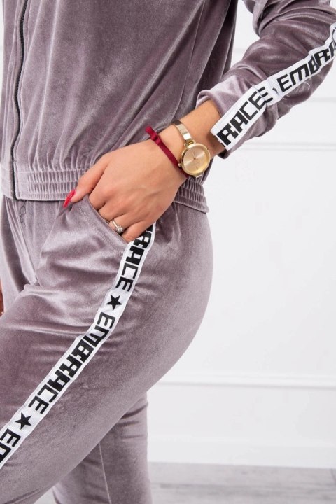 Komplet welurowy z ozdobnymi taśmami szary