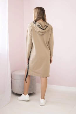 Sukienka z kapturem i nadrukiem cappuccino