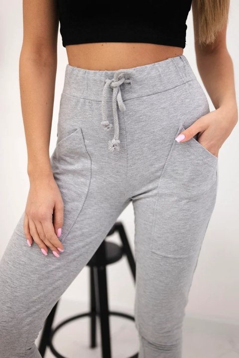 Spodnie dresowe wiązane w pasie szara