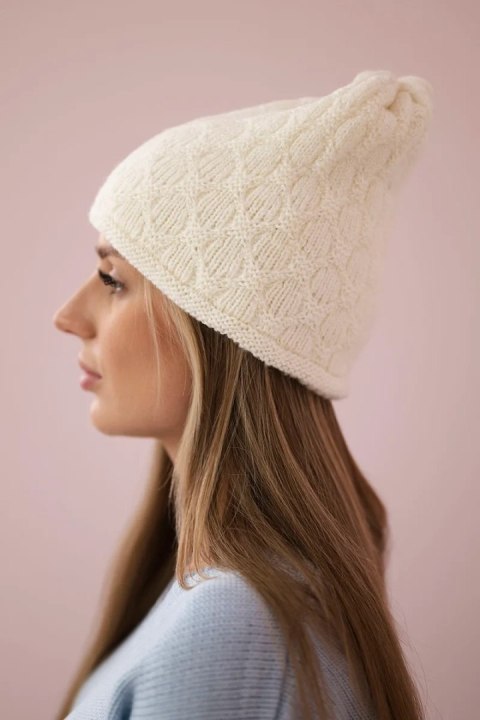 Czapka Agata K222 ecru