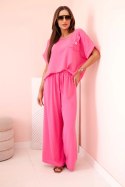 Komplet damski z wiskozy z ozdobnym kwiatem i szerokimi spodniami różowy