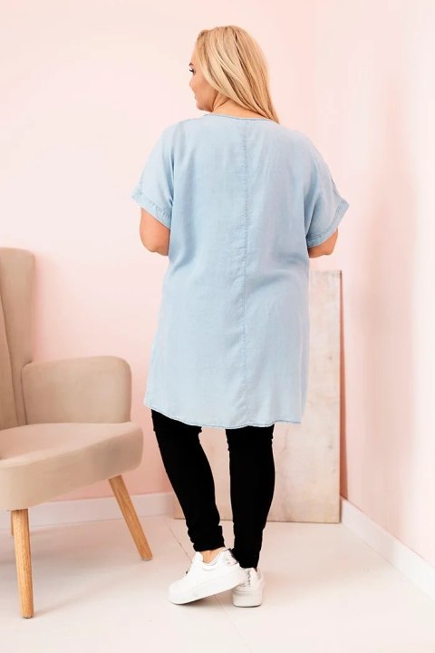 Bluzka damska Plus Size z naszywkami jasno jeansowa