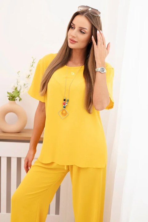 Komplet damska z luźną bluzką i szerokimi spodniami żółty