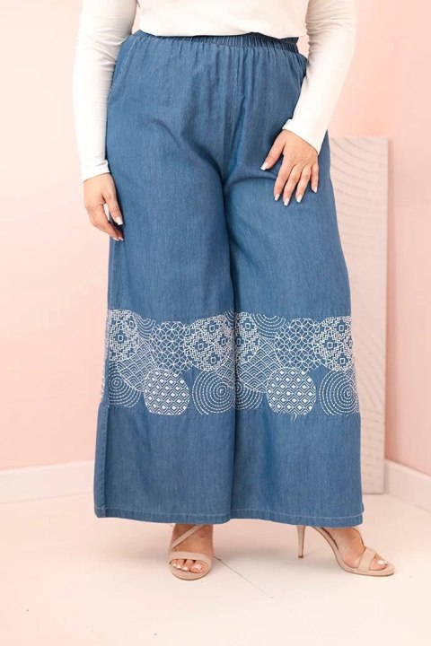 Spodnie damskie Plus Size z szeroką nogawką i haftem etnicznym jeansowe
