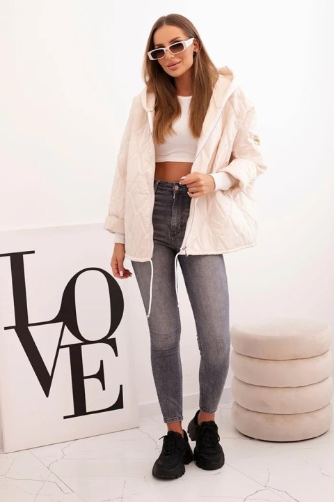 Kurtka damska pikowana z kapturem jasno beżowa