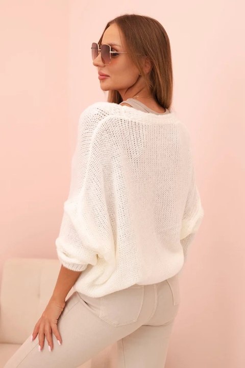 Sweter damski z dekoltem V i guzikami ecru