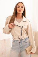 Kurtka damska krótka z eko skóry z paskiem i kołnierzem beżowa