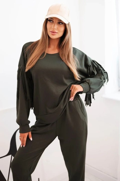 Komplet damski masełkowy z frędzlami na rękawach khaki