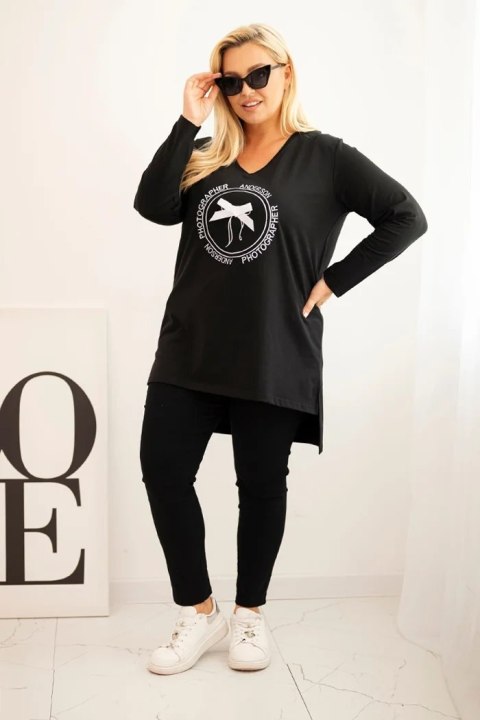 Bluzka damska z dłuższym tyłem i nadrukiem czarna