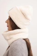 Komplet damski polarowy czapka i komin z ozdobną naszywką jasny beżowy
