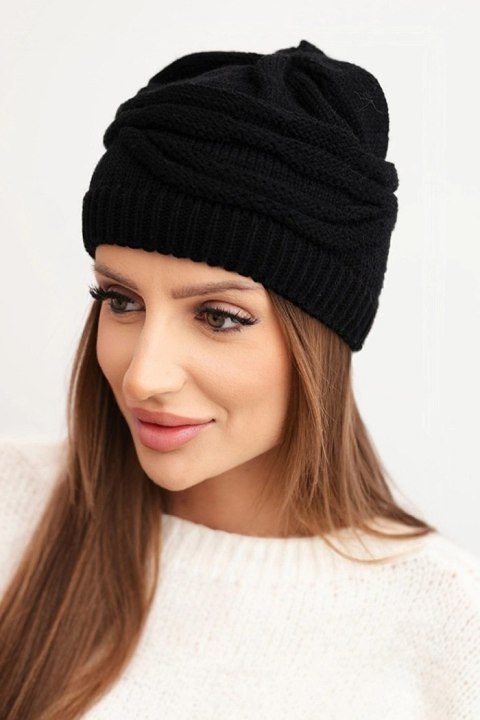 Czapka damska zimowa wełniana z ozdobnym splotem K429 czarna