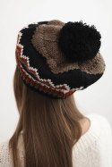 Czapka damska zimowa wełniana z pomponem i kolorowym wzorem K435 mocca + czarna