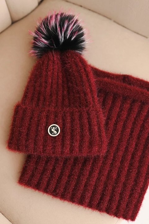 Komplet damski zimowy z pomponem i komin bordowy