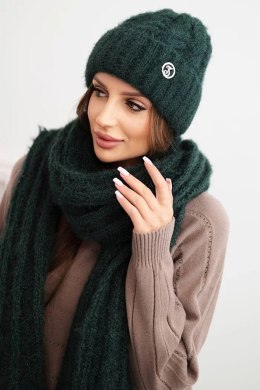 Komplet damski czapka i szalik prążkowany z ozdobą ciemno zielony