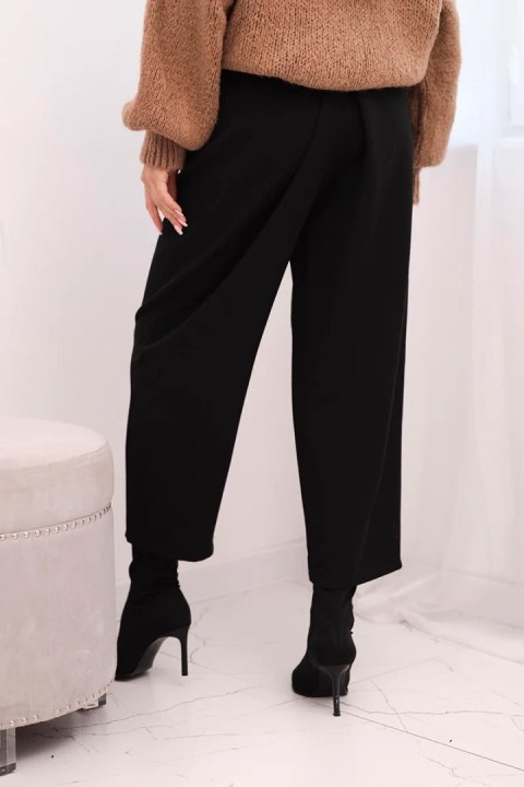 Spodnie damskie z wysokim stanem i zakładkami czarne