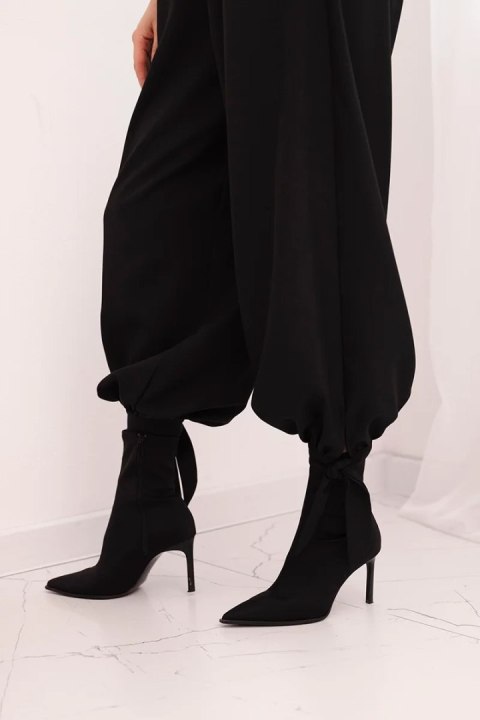 Spodnie damskie z szeroką nogawką i wiązaniem u dołu czarne