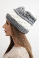 Czapka damska zimowa wełniana z ozdobnym splotem K446 ecru + szara