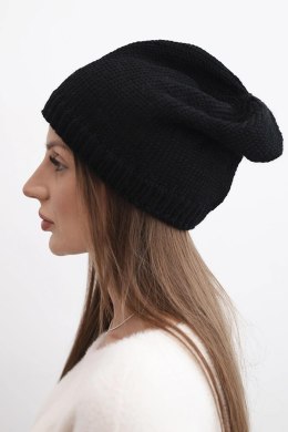 Czapka damska zimowa z uszkami i prążkowanym splotem K440 czarna