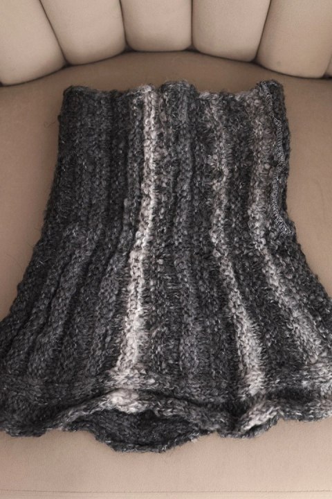 Komin damski wełniany miękki otulacz golf zimowy KN21 grafitowy