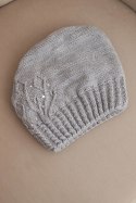 Czapka damska zimowa z wełną zdobiona cekinami i splotem K473 szara