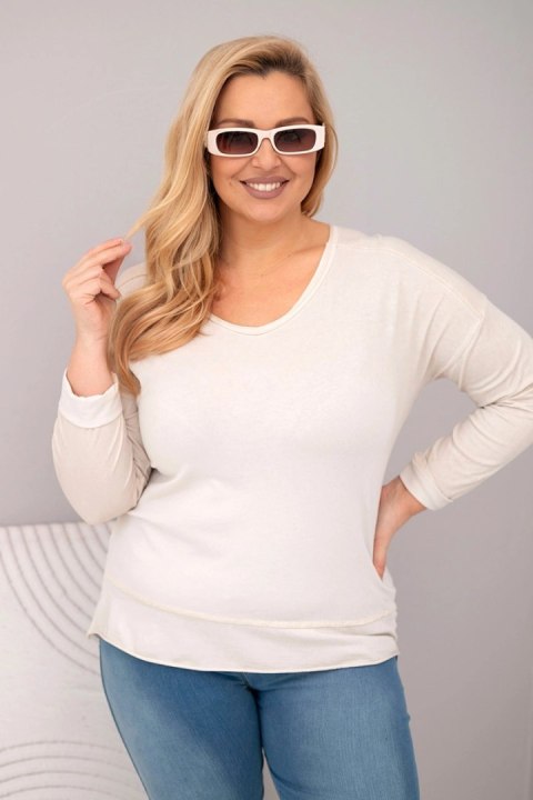 Bluzka damska Plus Size przecierana z dekoltem V i dłuższym tyłem beżowa