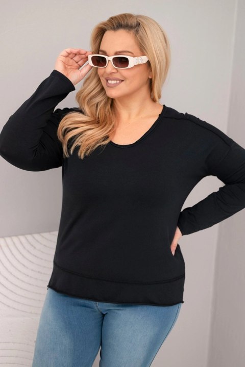 Bluzka damska Plus Size przecierana z dekoltem V i dłuższym tyłem czarna