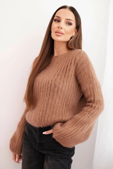 Sweter damski z moheru z bufiastymi rękawami camelowy